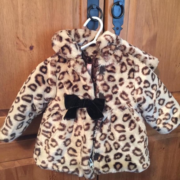 Pistachio Other - 🎉Host Pick 1/5/20🎉Leopard Print Hooded Coat 9 M